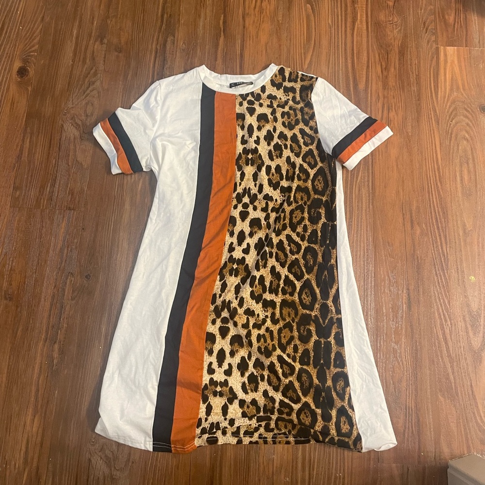 Cheetah print T-shirt dress. Size S